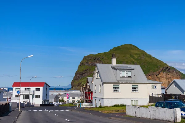 Вид на центр острова Хеймей, Вестманские острова, Исландия — стоковое фото