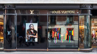 Louis Vuitton Dublin, İrlanda 'da dükkan önü.