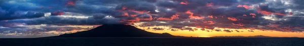 Vista panorámica del estratovolcán Monte Yotei, Japón . —  Fotos de Stock