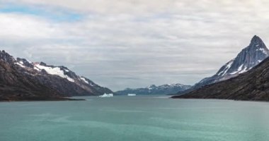 Grönland 'daki Skjoldungen Fjord Bölgesinin zaman aşımı.