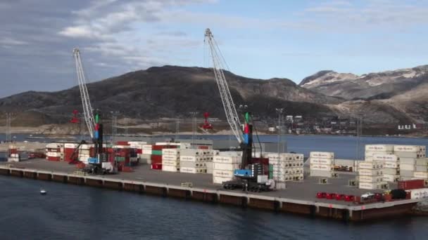 Porto e porto de Nuuk, na Gronelândia . — Vídeo de Stock