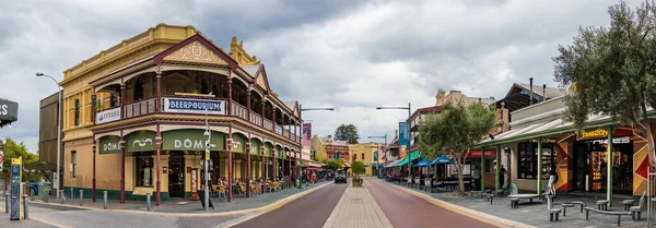 Панорама вулиці південної тераси в центрі міста Фрімантл (Австралія).. — стокове фото