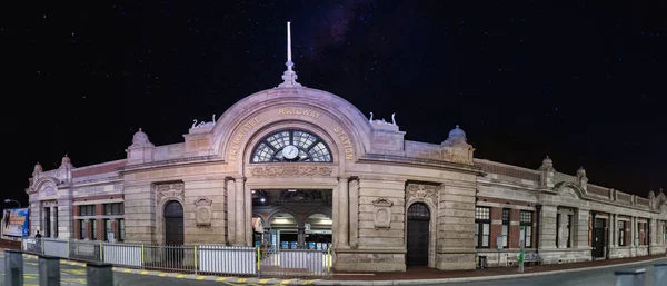 Panoramic view of the Fremantle train station in Western Australia at night. — Stock Photo, Image