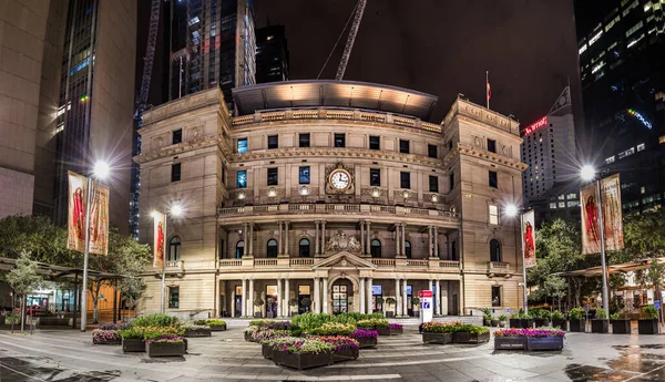 Panorama de The Old Custom House la nuit à Sydney, Australie . — Photo