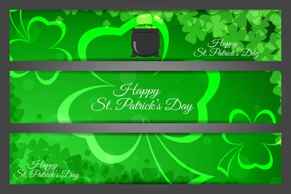 Vector Happy St. Patrick 's Day banners sobre el degradado fondo verde oscuro con hojas de trébol, texto y caldero . — Vector de stock