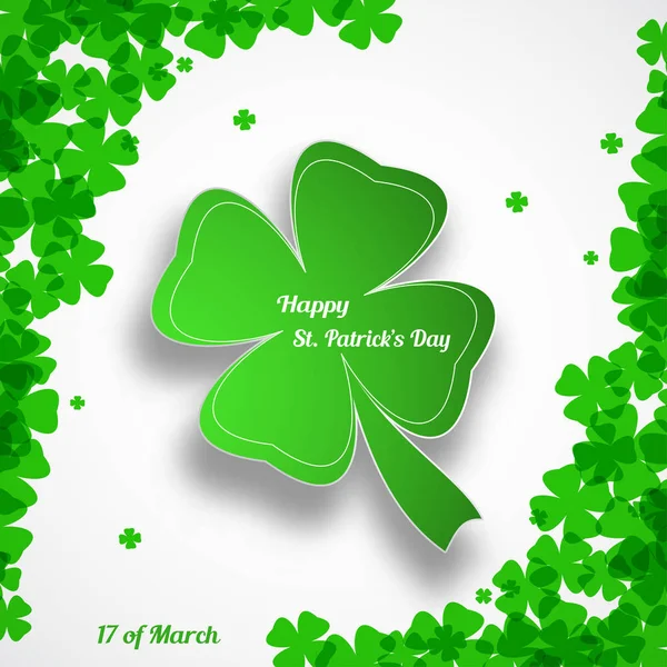 Affiche vectorielle Happy St. Patrick's Day sur fond blanc avec des feuilles vertes en forme de trèfle coupées dans du papier, de l'ombre, du texte et des feuilles de trèfle disposées aux coins . — Image vectorielle