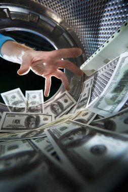 Makinede para aklama, kara para aklama, finansal dolandırıcılık.