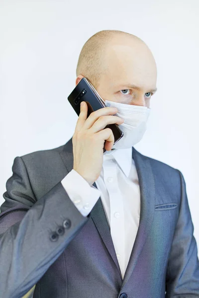 Image Business Man Wearing Bacterial Mask Virus Pollution Smartphone Hand — Stock Photo, Image