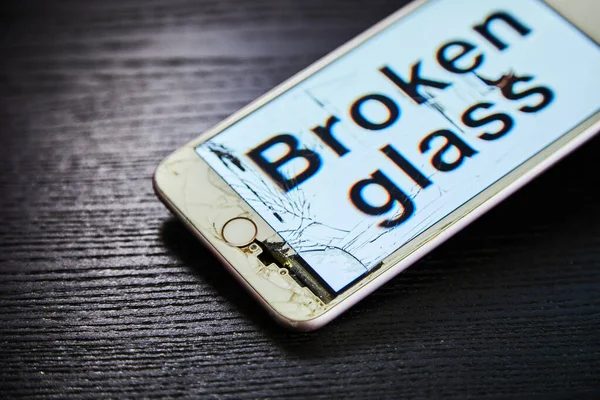 Beeld Van Smartphone Met Gebroken Scherm Het Woord Broken Erop — Stockfoto