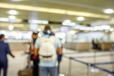 Arka plan. Aeroport iç bulanık görüntü. High-tech Binası odak fotoğraf dışında