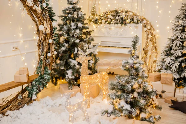 Yılbaşı arkaplanı, yeni yıl ağaçları, tatil geçmişi