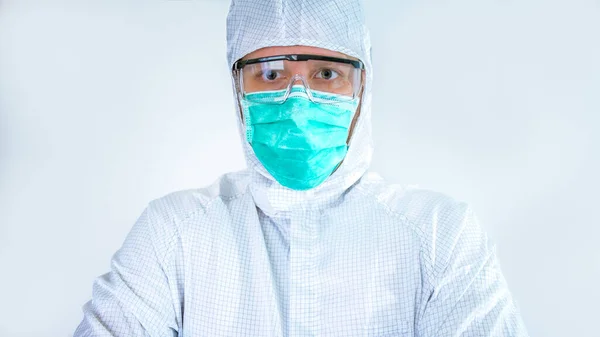 Homme Caucasien Porte Une Combinaison Masque Protection Contre Les Maladies — Photo