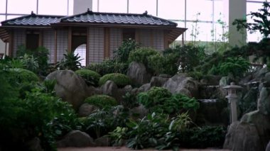 Taipei, Tayvan-21 Eylül 2017: 4K Geleneksel Japon Evi Alışveriş Merkezi içinde Bahçe