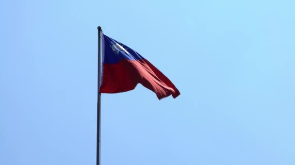 Bandeira Taiwan Acenando Vento Mastro Bandeira Aeroporto Internatinal Taipei Taiwan — Vídeo de Stock