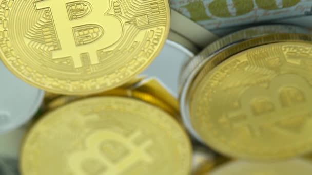 Metal Físico Oro Bitcoin Moneda Más 100 Dólares Factura Estados — Vídeos de Stock
