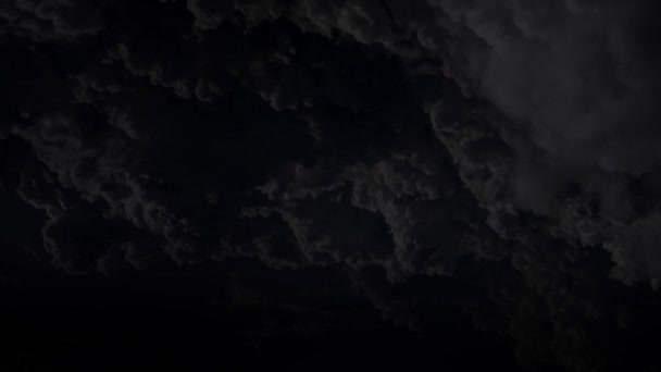 Spektakularne Niebo Burzami Piorunami Chmurach Burzy Nocnej Potężny Kilka Uderzeń — Wideo stockowe