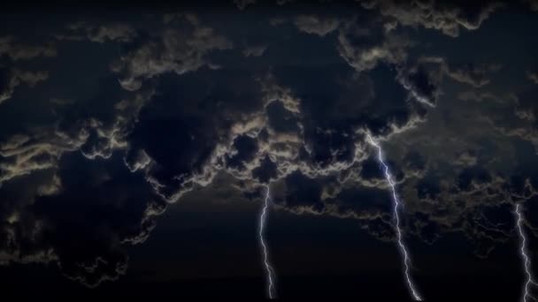 Spektakularne Niebo Burzami Piorunami Chmurach Burzy Nocnej Potężny Kilka Uderzeń — Wideo stockowe