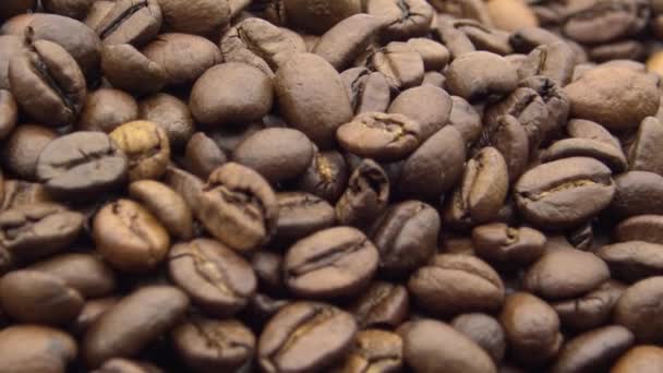 4K焙煎コーヒー豆が回転します 良いコーヒーダンを準備するための鮮度成分 — ストック動画