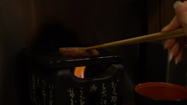 Slow Motion Deliciosa Carne Crujiente Frita Gyukatsu Con Filete Que — Vídeos de Stock