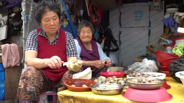 Busan Corea Del Sur July 2017 South Korean Woman Work — Vídeos de Stock