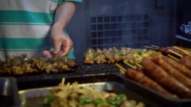 Slow Motion Vendor Cooking Taiwanese Chicken Skewers Steel Grill Night — Stock Video