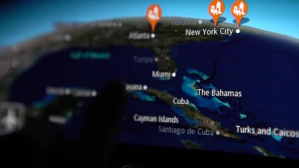 2016 모니터에 스크린 지도를 사용하여 목적지 까지의 궤적을 보여준다 비행기 — 비디오