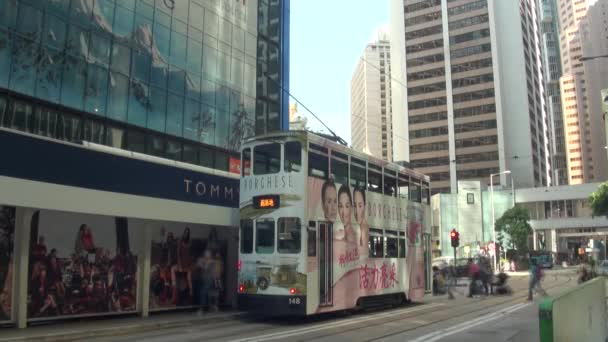 Hongkong Setembro 2014 Timelaps Bonde Ônibus Rua Estreita Centro Cidade — Vídeo de Stock