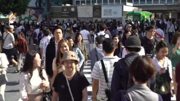 Τόκιο Ιαπωνία Σεπτεμβρίου 2017 Moving Dolly Crowd Pedestrian Crossing Shibuya — Αρχείο Βίντεο