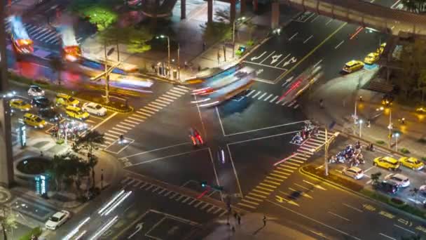 Zeitraffer Luftaufnahme Des Gebäudes Straße Mit Verkehr Und Fußgängern Der — Stockvideo