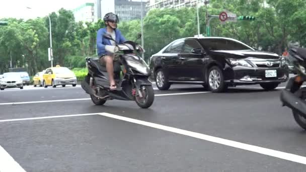 Taipei Taiwan March 2016 Street Traffic Taipei City Hot Day — Stock Video