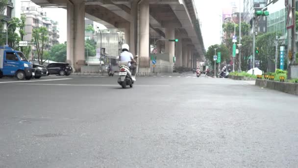 Taipei Taiwan Březen 2016 Street Provozem Taipei City Horkém Dni — Stock video