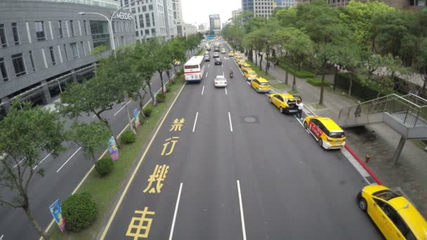 Taipei Taiwan Março 2016 Carros Tráfego Aéreo Motos Veículos Diferentes — Vídeo de Stock
