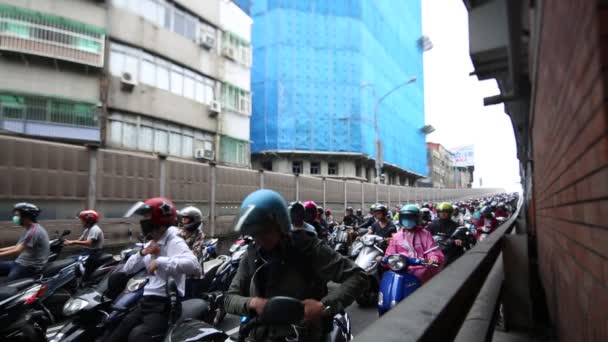 Taipei Taiwan Květen 2016 Motocykly Zastaveny Dopravní Zácpě Přetížení Taipei — Stock video