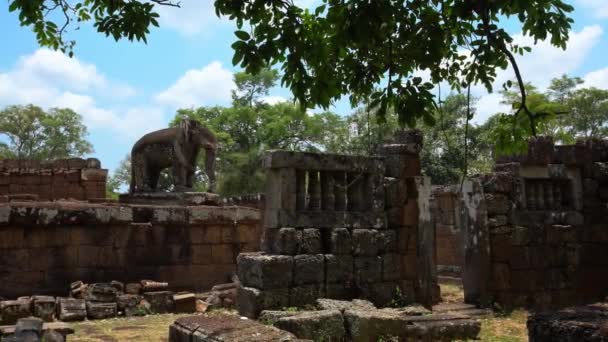 Слон Хранитель Восточного Мебона Скульптура Слона Древнем Храме Посвященном Индуистскому — стоковое видео