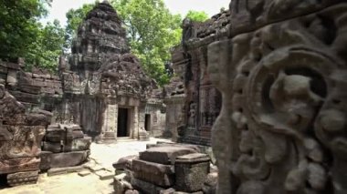 4K, Ta Som Antik Kamboçya mimarisi ve Siem Reap 'te Khmer İmparatorluğu mirası ile Angkor wat kompleksinde küçük bir tapınaktır. Arkeolojik tapınaklar. Asya 'nın popüler bir turistik merkezi.