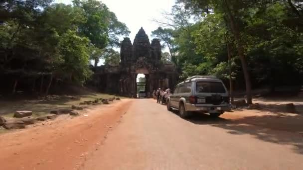 Siem Reap Cambogia Aprile 2018 Ingresso Tempio Angkor Wat Antiche — Video Stock