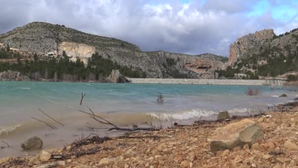 Albacete Paisagem Montanhas Com Pinheiros Represa Permanece Pântano Nerpio Espanha — Vídeo de Stock