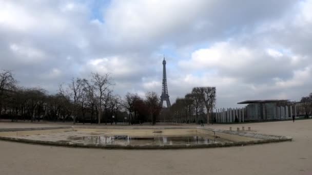 París Francia Enero 2018 Vista Torre Eiffel Desde Parque Con — Vídeos de Stock