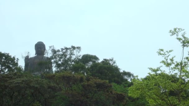 Der Große Buddha Tian Tan Buddha Auf Der Insel Lantau — Stockvideo