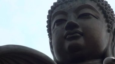 Lantau Adası 'ndaki Büyük Buda (Tian Tan Buddha), Hong Kong 2013.