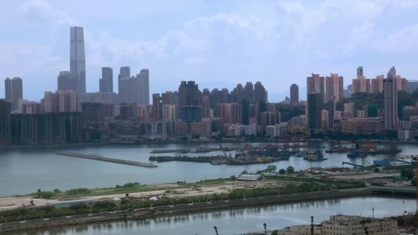 Hong Kong Island Skyline Panorama Met Wolkenkrabbers Bij Dag Uitzicht — Stockvideo
