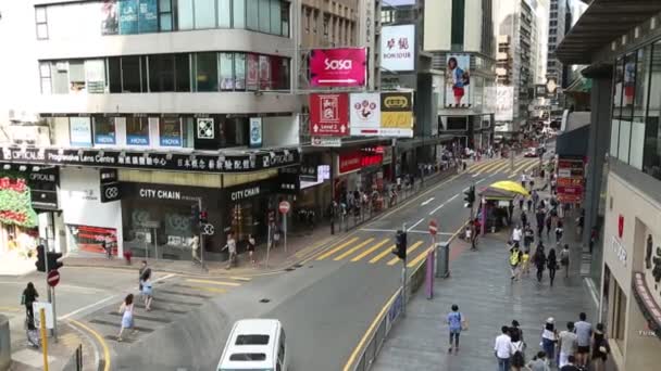 Kowloon Hong Kong Junho 2016 Tráfego Pessoas Centro Rua Hong — Vídeo de Stock