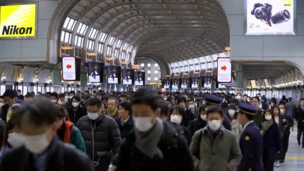 Tokio Japonia Lutego 2020 Ludzie Stacji Shinagawa Japońscy Biznesmeni Idą — Wideo stockowe