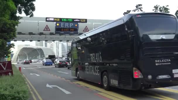 Singapur Duben 2015 Pohled Provoz Dálnici Mýtného Singapuru Automobily Autobusy — Stock video