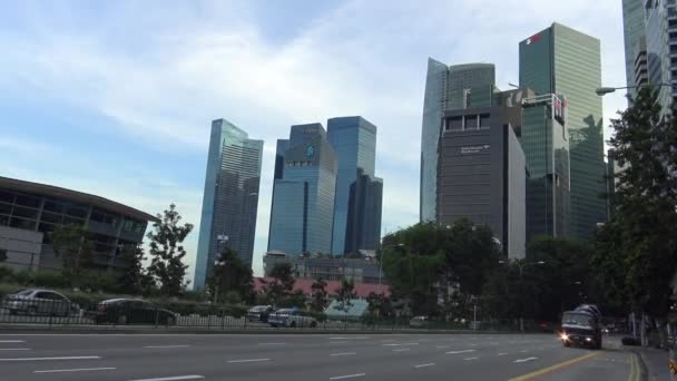 Singapur Nisan 2015 Singapur Otoyol Trafiği Manzaralı Şehir Merkezinde Arabalar — Stok video