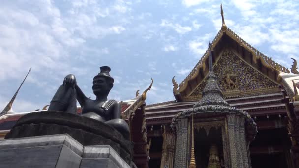 Bangkok Thajsko Duben 2016 Turistická Návštěva Slavný Chrám Smaragdového Buddhy — Stock video