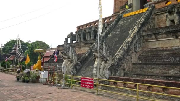 Altın Buda Heykeli Phra Chao Attarot Küp Buda Heykeli Wat — Stok video