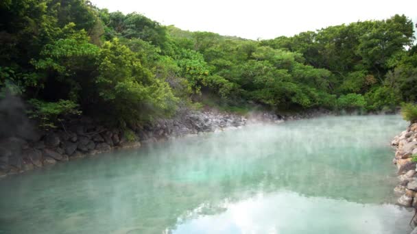 Kokend Heet Water Uit Thermische Bronnen Taiwan Zwembaden Met Warm — Stockvideo