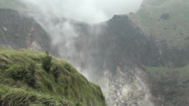 Fumaroles Montaña Qixing Centro Del Parque Nacional Yangmingshan Grupo Volcán — Vídeos de Stock