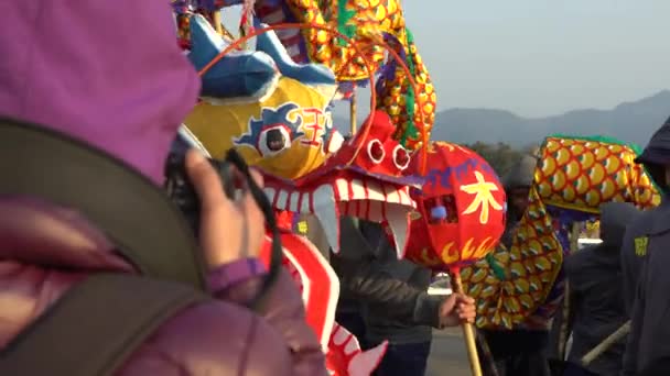 Miaoli Taiwan Únor 2017 Miaoli Hakka Lantern Festival Dragon Bombardování — Stock video